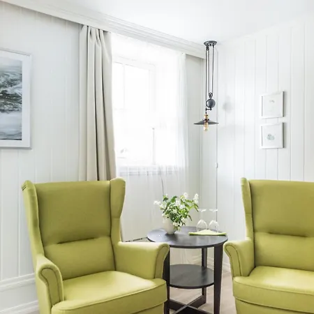 Store Ringheim Og Restaurant 4*