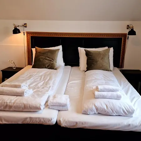 Store Ringheim Og Restaurant 4*