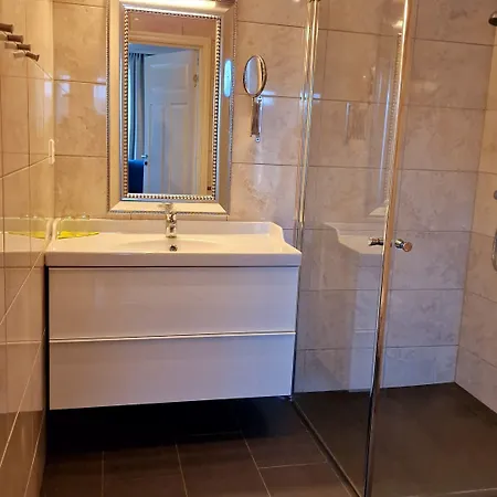 Store Ringheim Og Restaurant Otel 4*