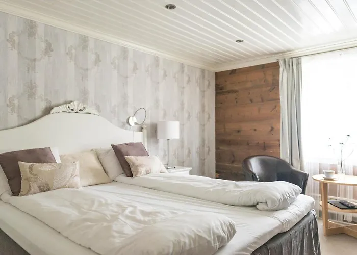 Store Ringheim Og Restaurant