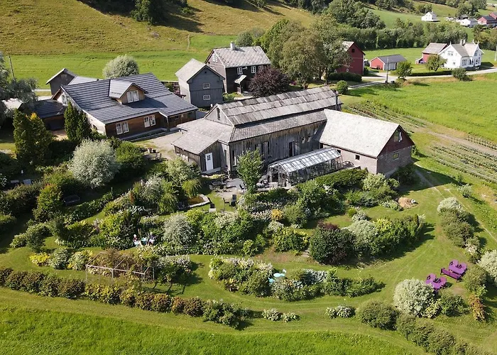 Hotel Store Ringheim Og Restaurant Voss