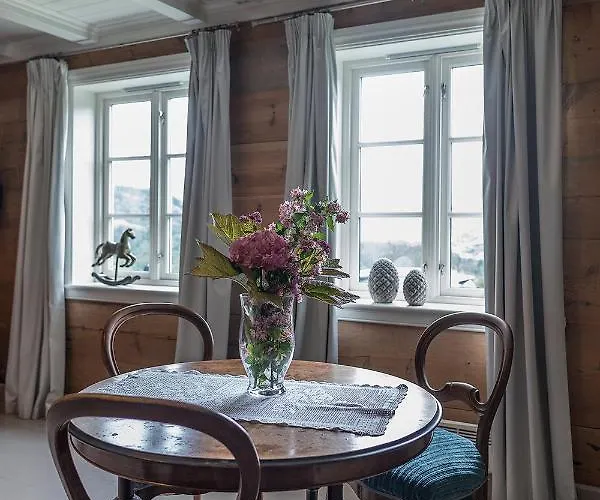 Hotell Store Ringheim Og Restaurant 4*