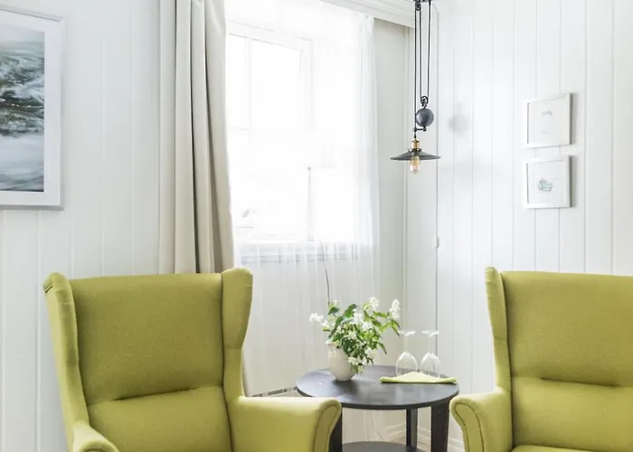 Store Ringheim Og Restaurant 4*