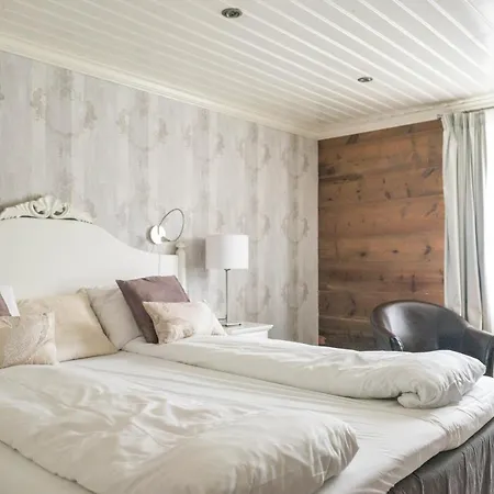 Store Ringheim Og Restaurant