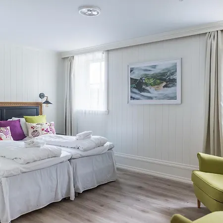 Store Ringheim Og Restaurant 4*